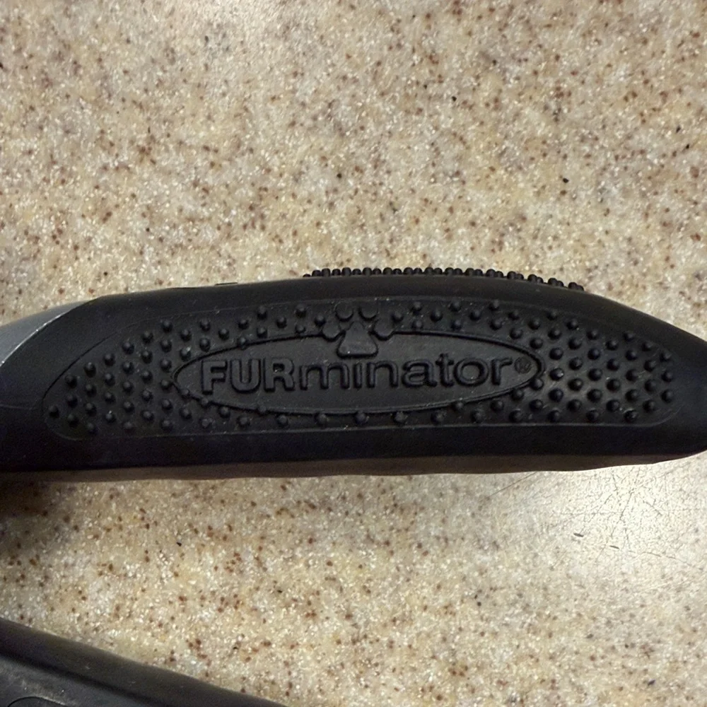 FURminator Black and Silver Pet Nail Clippers